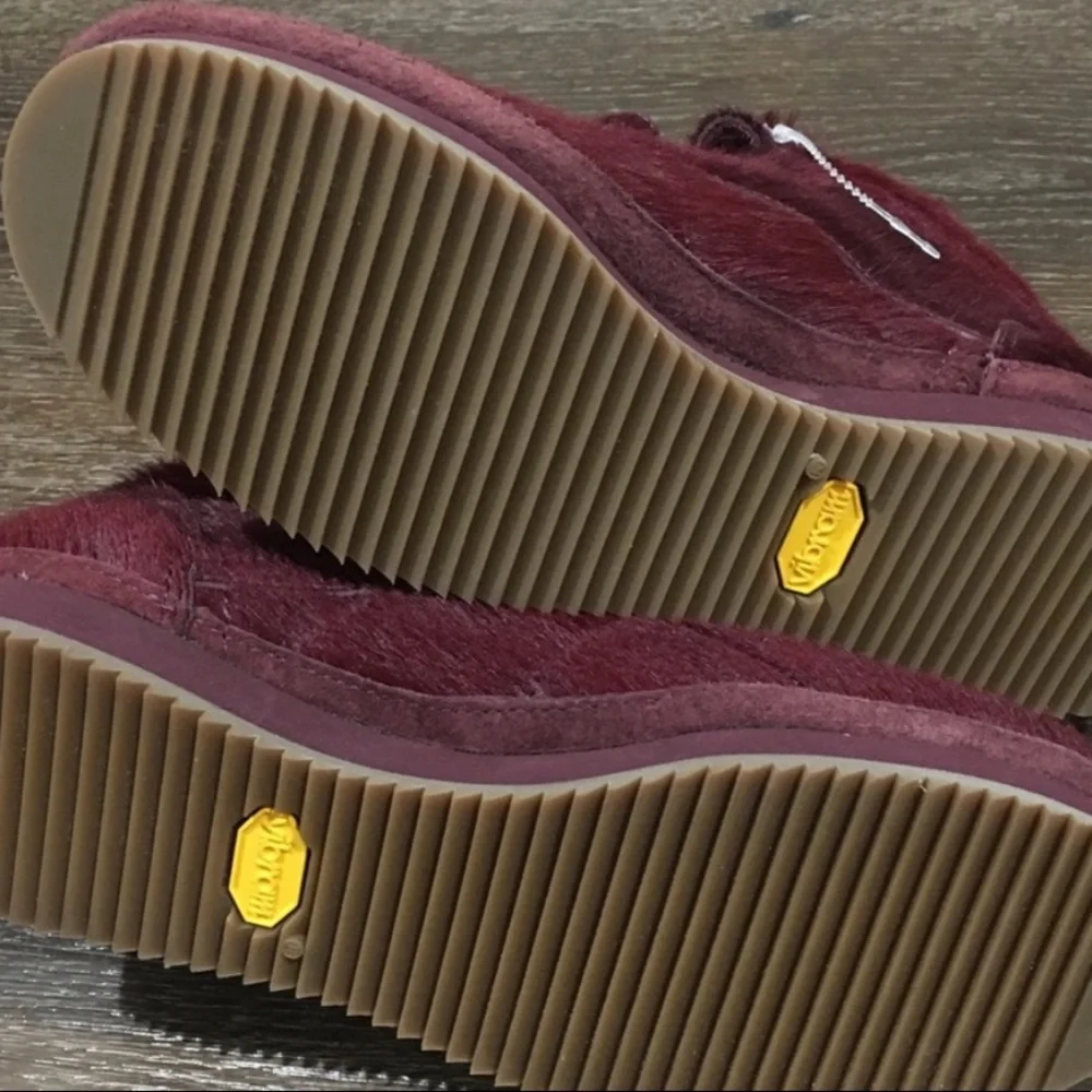 ***Brand New Reebok*** - Picture 2 of 2
